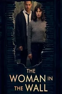 Женщина в стене